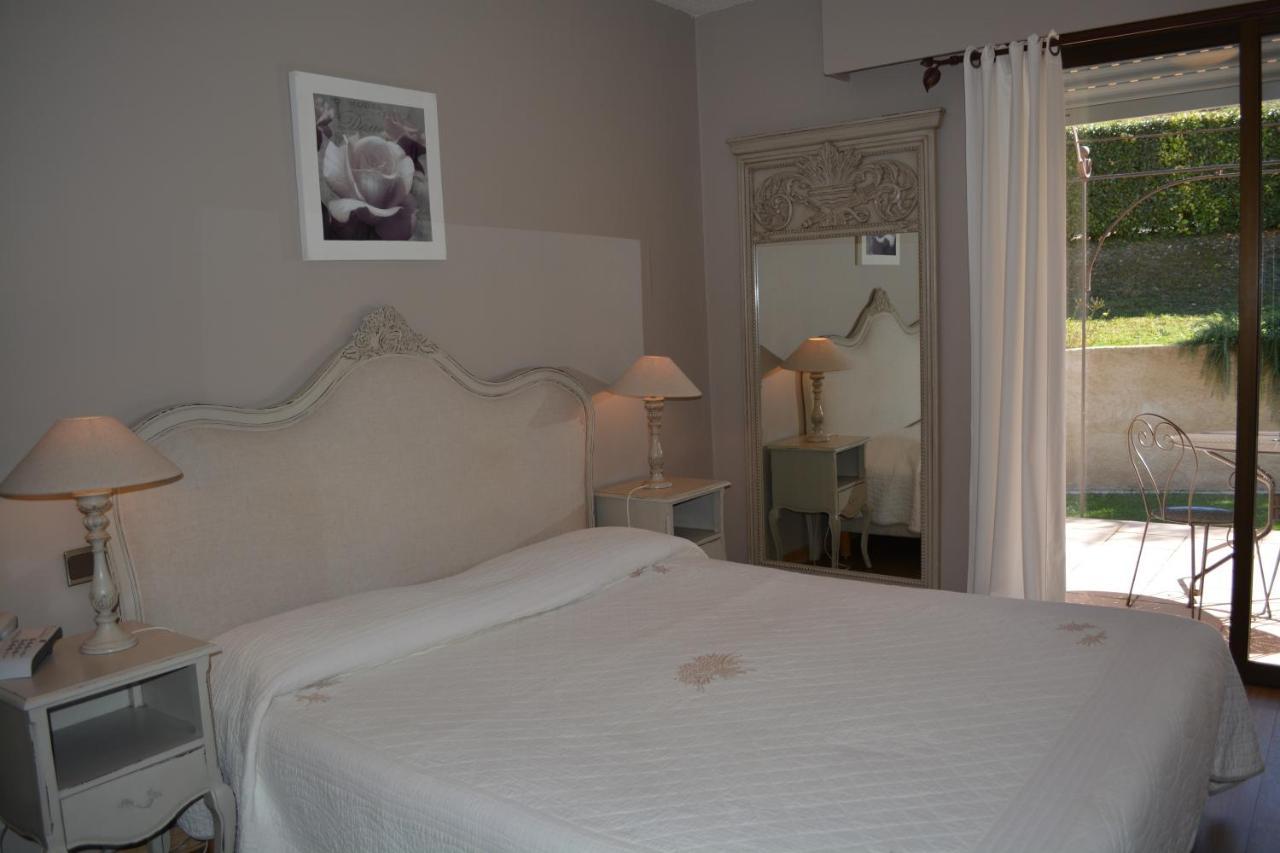 Hotel Le Colombier Moustiers-Sainte-Marie Buitenkant foto