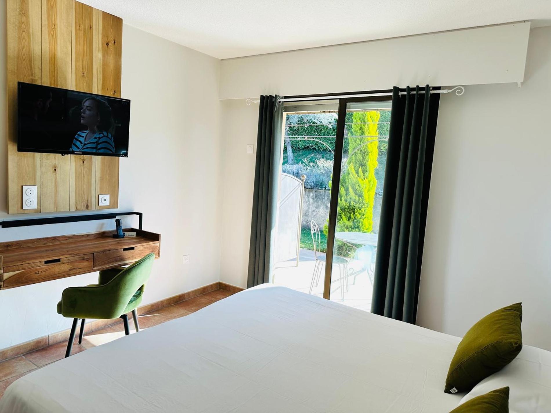 Hotel Le Colombier Moustiers-Sainte-Marie Buitenkant foto