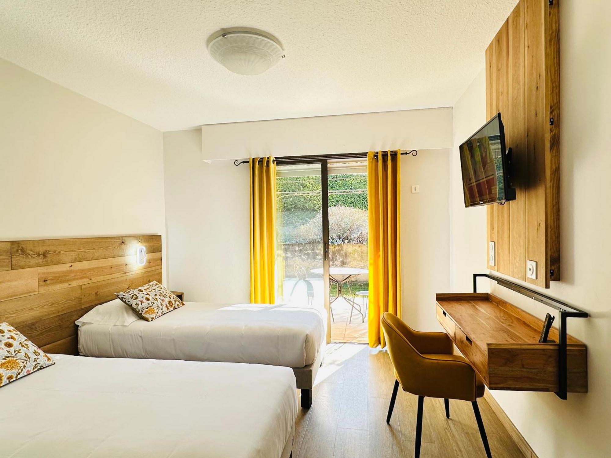 Hotel Le Colombier Moustiers-Sainte-Marie Buitenkant foto