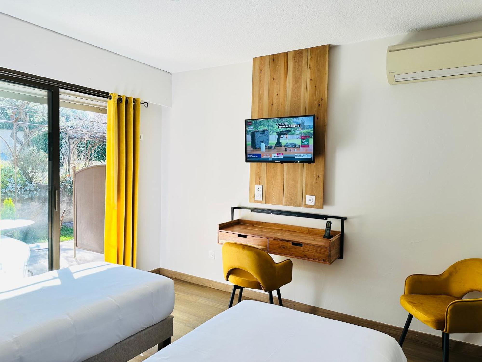 Hotel Le Colombier Moustiers-Sainte-Marie Buitenkant foto