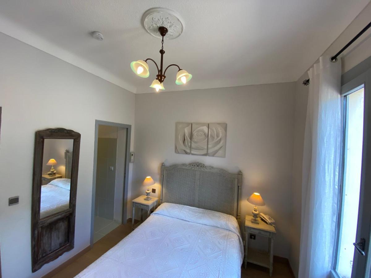 Hotel Le Colombier Moustiers-Sainte-Marie Buitenkant foto